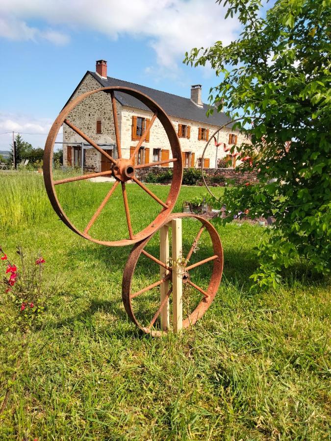 Bed and Breakfast La Brousse Kacha à Malleret-Boussac Extérieur photo
